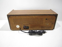 Vintage Panasonic Model RE-7371 FM-AM Tabletop Radio Made in Japan
