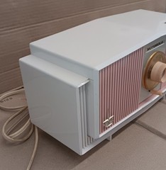 MOTOROLA (Model C19P-32) Clock/AM Radio, MCM – Pink/White, 1963, USA