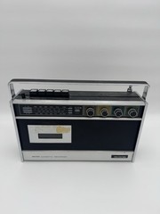 Soundesign Solid State Cassette Radio AM/FM Model 7843 AC/DC Vintage Works* Read