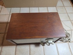 KLH Model TwentyOne Radio