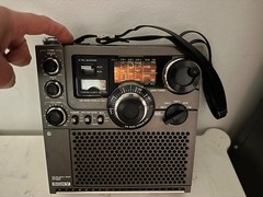 SONY FM/MW/SW 5 Band Receiver Model No ICF-5900 , Tested/Works.
