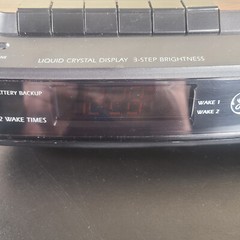 PARTS/REPAIR – VTG GE 7-4966A Alarm Clock Radio Cassette Recorder – Dual Alarm
