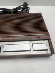 Realistic Model 12-140 Weatheradio Weather Alert Radio Vintage Faux Wood Grain