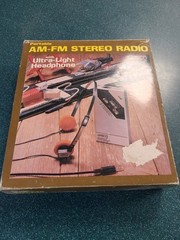 Vintage JASCO Portable AM-FM Stereo Radio Model 890 W /Ultra-Light Headphones
