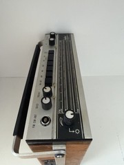 Tandberg Portable 41 Vintage Radio: Powers On & Tunes FM/AM , Light/antenna Work