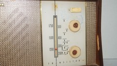 VINTAGE MAGNAVOX USA MODEL 300TR WOOD TABLE/DESKTOP TRANSISTOR RADIO – WORKS