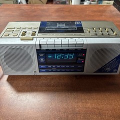 Vintage GE Model 7-4965A AM/FM Radio Cassette Recorder Digital Alarm Clock