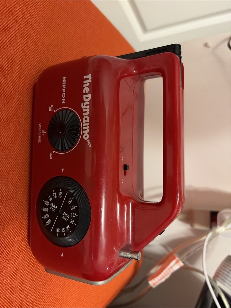 Vtg “The Dynamo” Made In Taiwan. Untested. No Batteries Or Adapter.