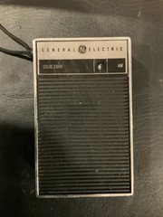 Vintage GE General Electric Solid State AM Radio – Model P-2790 Works