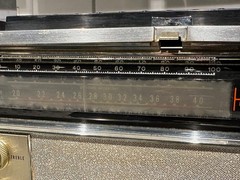 ZENITH Trans-Oceanic 1960&rsquo;s FM-AM Multiband Royal 3000-1 Radio w/ Power Supply