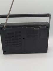 PANASONIC RF-569D AM/FM 2-Band AC/DC Portable Radio