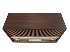Vintage Grundig 102-4 AM/FM Tabletop Radio – TESTED & WORKS