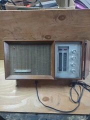 Vintage Panasonic 2-Way System AM/FM/AFC FM Radio RE-7487 10 Transistor Wood