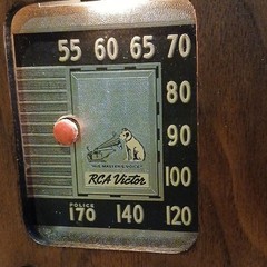RCA Victor Vintage Wood Tabletop Radio with Police Band Dial Window