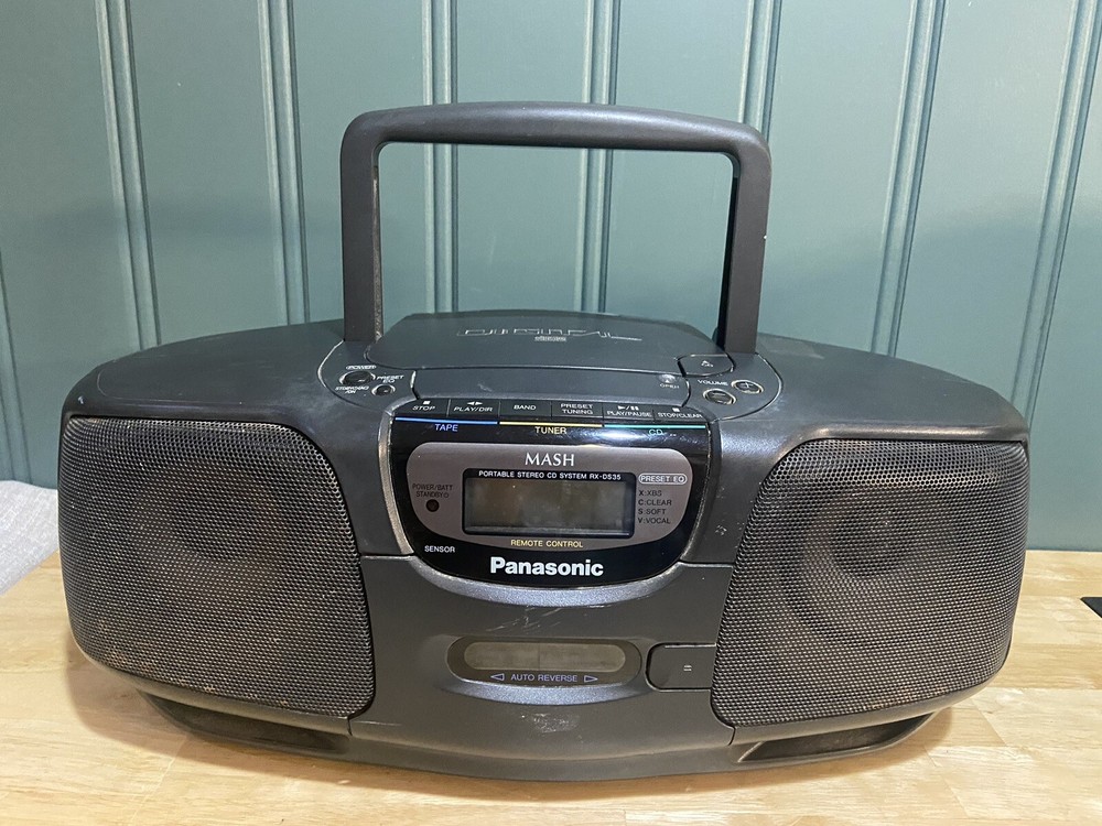 Panasonic RX-DS35 Portable CD/TAPE/AM/FM XBS Mash Boom Box Stereo System Player
