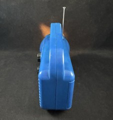 Vintage Suntone AM/FM Handy Radio Light w/ Siren RR222