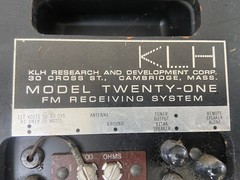 KLH MODEL TWENTY ONE FM RECEIVING SYSTEM WOOD CABINET 50 YEAR OLD STEREO 🟠🟠