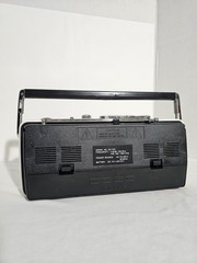 Vintage 70&rsquo;s – 80&rsquo;s Cornet Portable Radio, Cassette, Recorder + Box – Tested