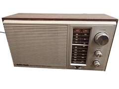 RadioShack Realistic MTA-15 AMFM Tabletop w/Speaker #12-695 VTG WORKS READ