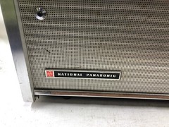 Vintage National Panasonic RF-5000? Multi-Band Radio for Parts / Restoration