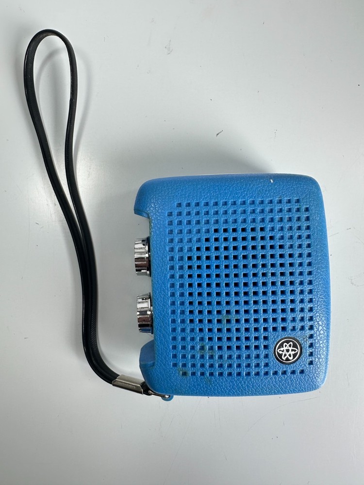 Vintage Kmart AIE-641 Atom Pocket Transistor Radio Blue AM Hong Kong- FOR PARTS