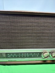 Vintage Magnavox Grand Classic Hi Fi Full Dimension AM/FM Radio – AS IS