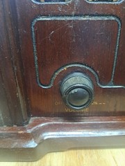 General Electric GE Reproduction Model No 7-4100JA Cathedral AM/FM Radio Wood