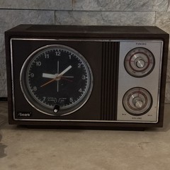 VTG Sears Model 667 Brown AM/FM Clock Radio Alarm Clock Tested Works