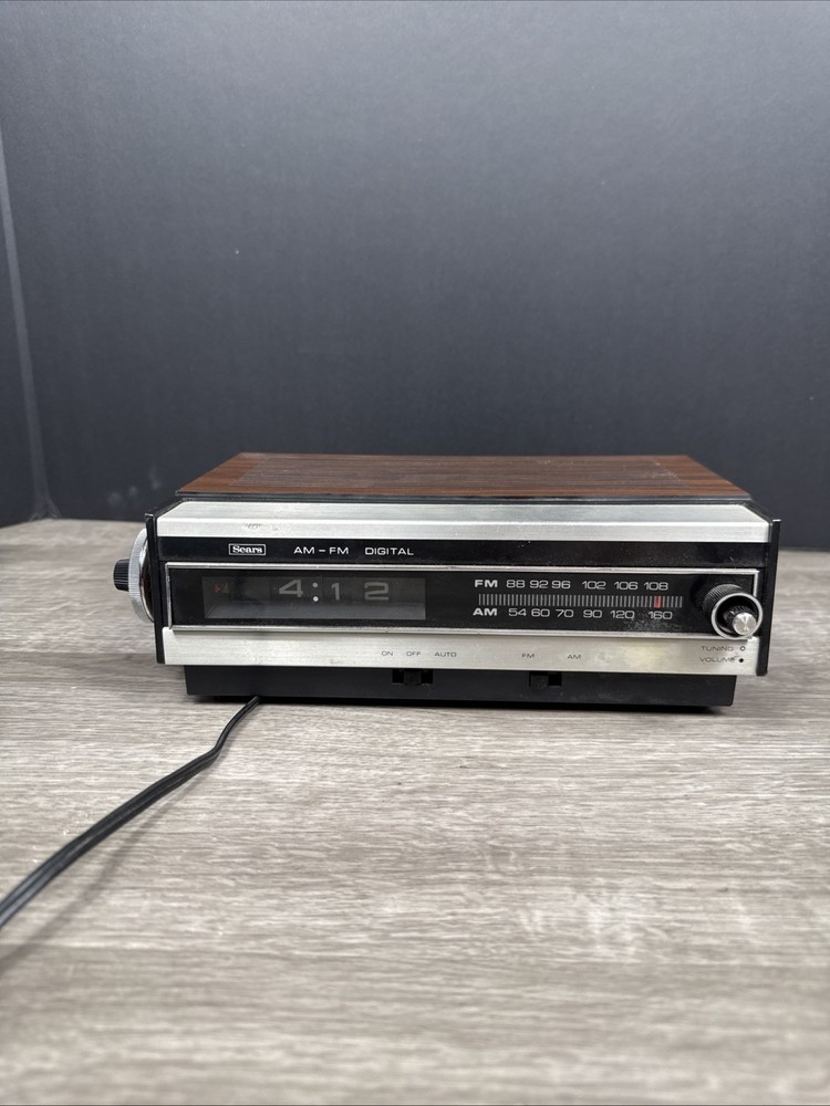 70s Sears Transistor Flip Clock Radio Model 3433 AM/FM Alarm Wood