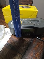 VkntageSony Home Security ICF-C900HS AM/FM Clock Radio with Auto 2 Light Remotes