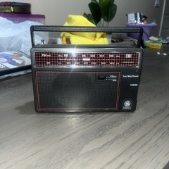Vtg GE FM/AM Personal Portable Radio w/ Two-Way Power 7-2660D Headset Capable