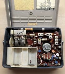 Vintage 1961 Toshiba 10TL-429F 2 Band 10 Transistor Radio Japan Tokyo Shibarura