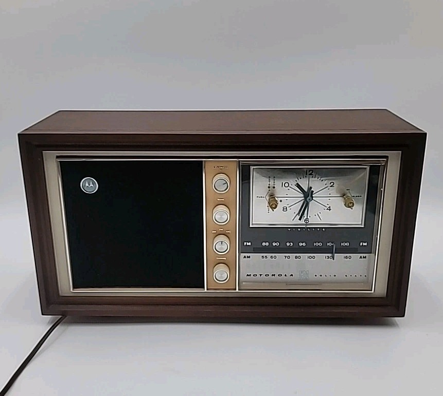 VTG MOTOROLA Radio Solid State Alarm Clock AM/FM Radio TC14CW Works READ