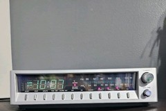 Vintage Silver Realistic Chronomatic 232 Alarm Clock Radio AM FM Tested Working