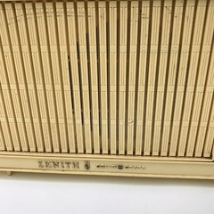 Rare Vintage Zenith Solid State AM (AM only) Radio Model Z212W Made in USA
