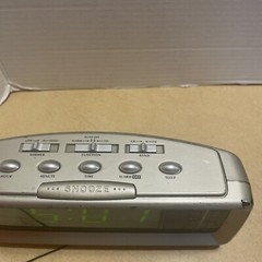 Vintage Lenoxx Sound CR 776 AM FM Digital Clock Radio used