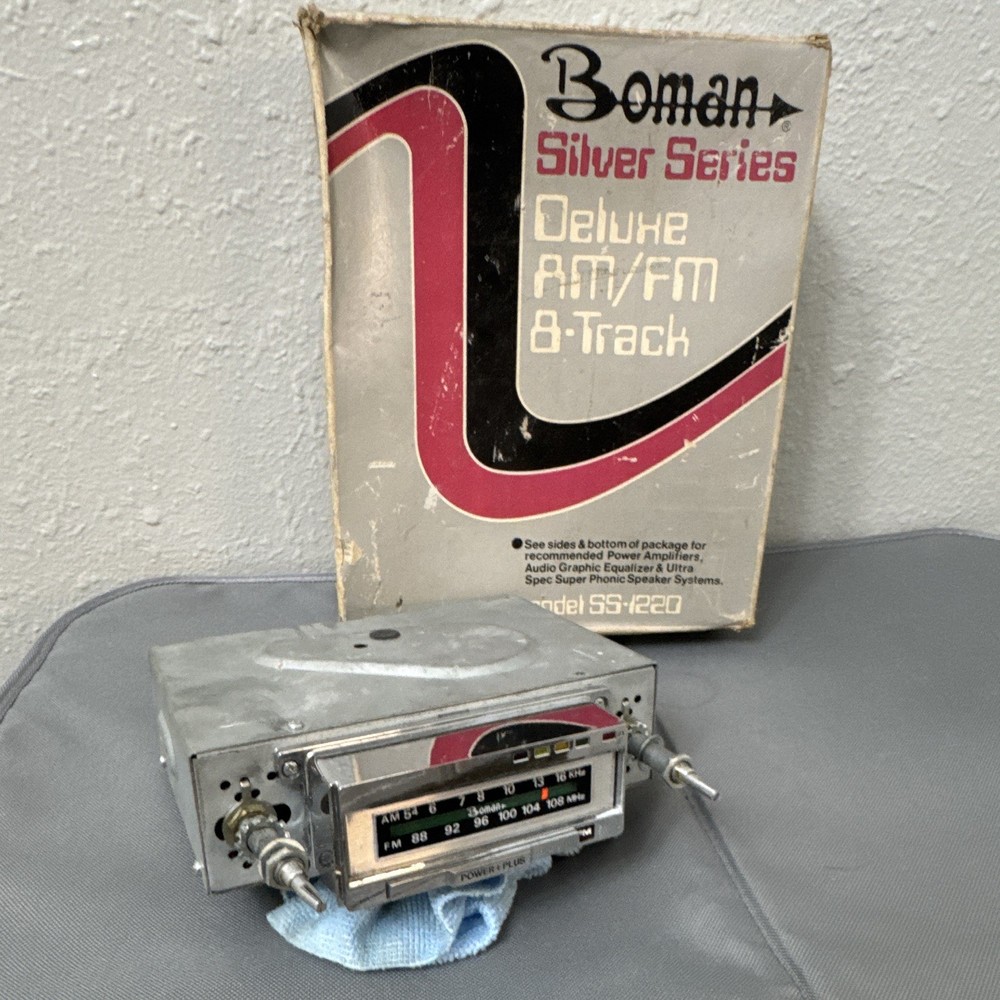 Vintage Boman Silver Series Deluxe AM/FM 8-Track Radio Model SS-1220