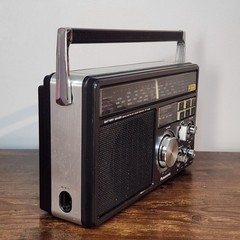 Panasonic RF‑1405 4‑Band AM/FM Airband PSB Portable Radio