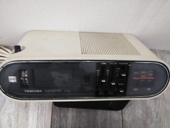 VTG. Toshiba RC 803F Alarm Clock Radio (RADIO WORKS, CLOCK DOES NOT)