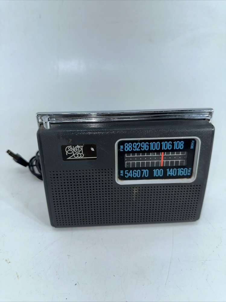 Vintage FM/AM Radio Concept 2000 Made in Hong Kong