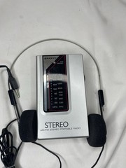 Vintage Sanyo AM/FM Stereo Portable Radio RP-40 w/ Headphones Y-333 TESTED