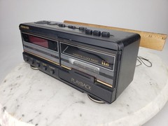 Vintage Sound Design AM-FM Electronic Clock Radio Tape Cassette Player Works