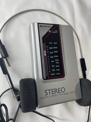Vintage Sanyo AM/FM Stereo Portable Radio RP-40 w/ Headphones Y-333 TESTED
