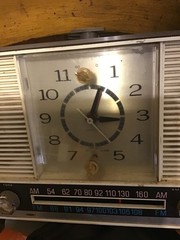 Vintage Admiral Dual Speaker Clock Radio Model YHC621 Japan ~parts only