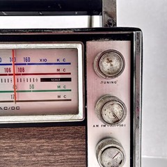 VTG Peerless Radio Solid State AM FM PSB 1 & 2 Wood Grain For Parts Or Repair