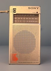 Vintage 1989 Sony ICF-210W Portable AM/FM Pocket Radio With Antenna Tested/Works
