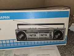 Vintage 1977 Crown P-600 AM/FM/Cassette Boombox Stereo Radio Recorder,Japan,Box