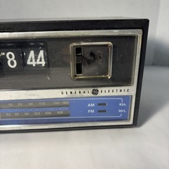 General Electric AM/FM Flip Clock Radio Alarm Made Singapore Parts Only