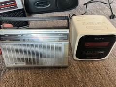 LOT 4 Vintage retro radios Sony General Electric Lennox Hanimex 1970s 1980s