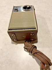 Vintage Midland International Portable AM Radio Model 10-318, Working
